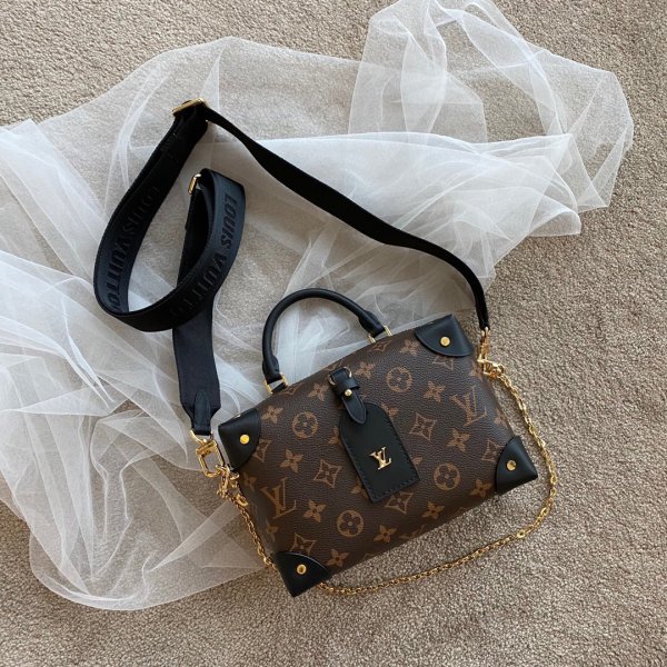 Knock off Louis Vuitton 20519 Replica Bags